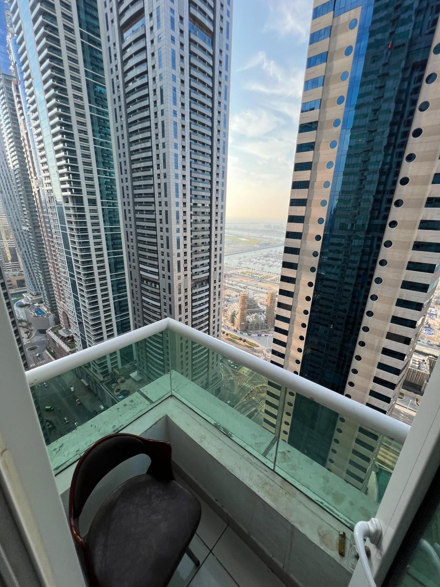 Urban Panda Hostel Marina Dubai Exterior foto